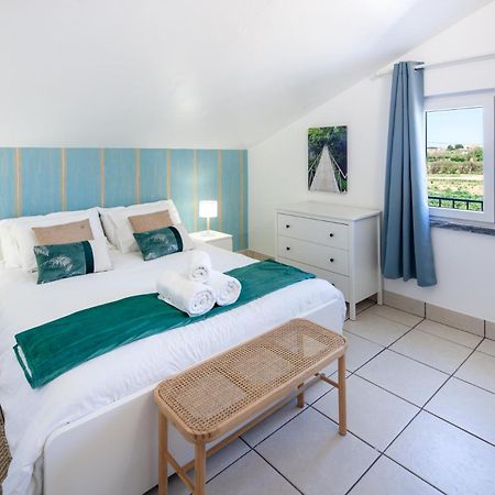 Silvercoast Apartments - Swimming Pool & Jacuzzi アトウギア・ダ・バレイア エクステリア 写真