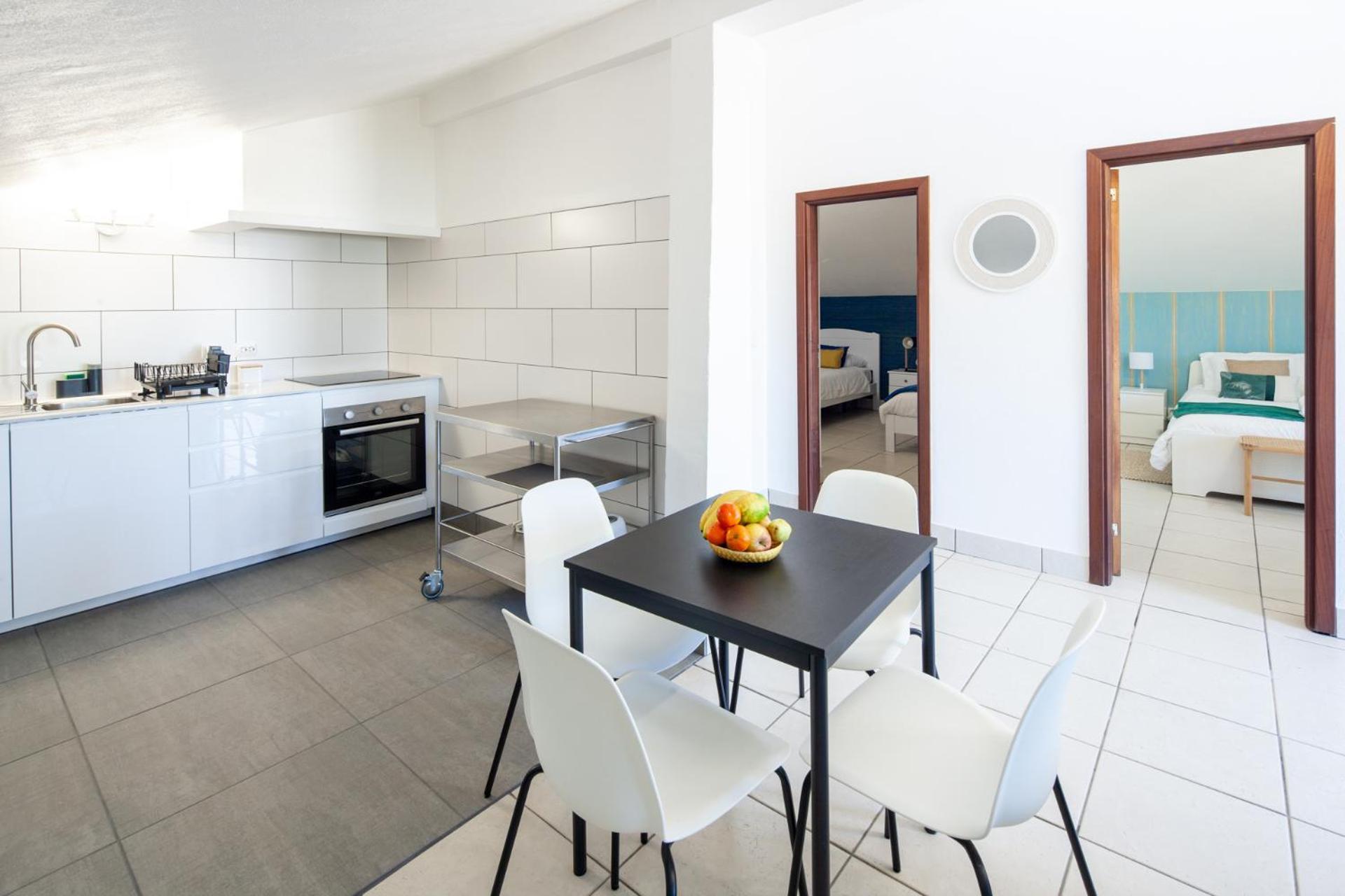 Silvercoast Apartments - Swimming Pool & Jacuzzi アトウギア・ダ・バレイア エクステリア 写真
